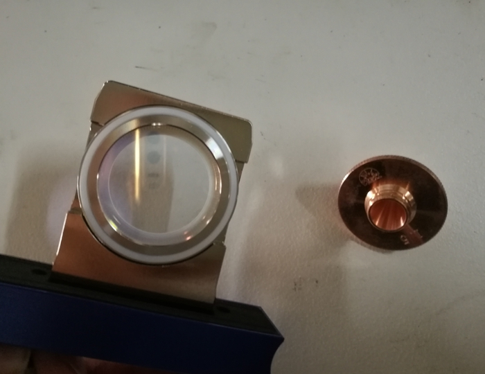 파이버 레이저 절단기의 유지 보수 방법